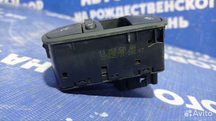 Блок управления стеклоподъемниками Opel Corsa D