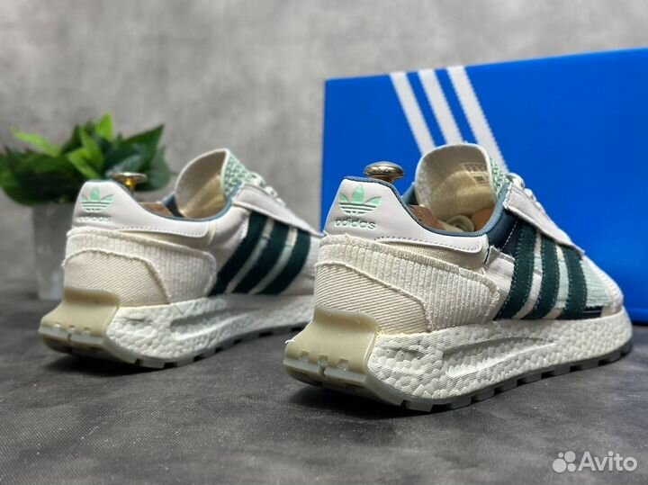 Adidas retropy E5 сер-зеленые разм. 44