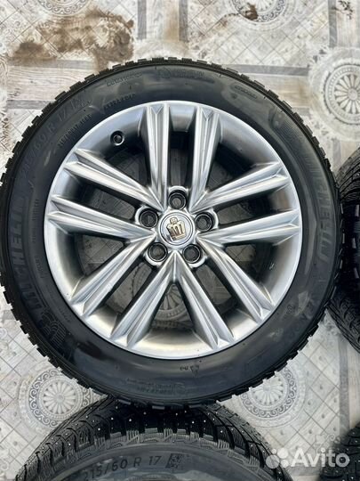 Колеса Toyota Crown R17 5x114.3 Michelin 215/60