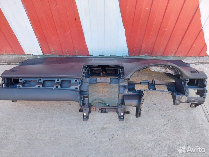 Торпедо Toyota Camry AVV50-1050975 2AR-FXE 2015