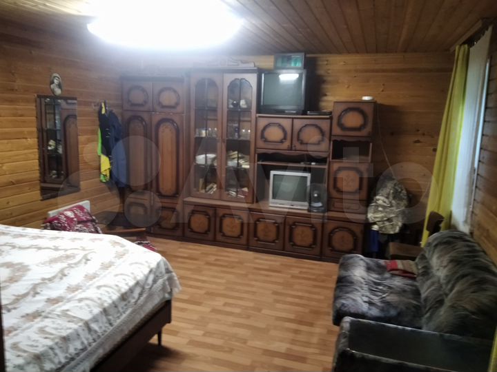 Дом 112 м² на участке 9 сот.