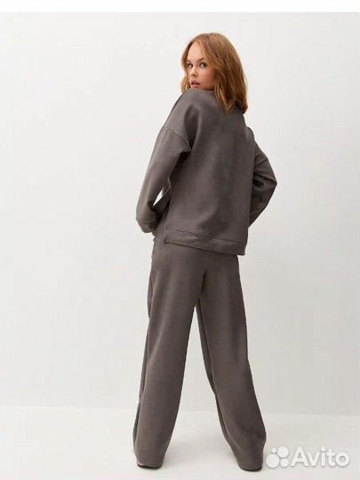 Костюм женский