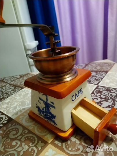 Кофемолка ручная
