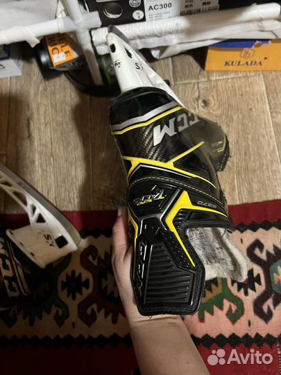 Коньки хоккейные размер 6.5