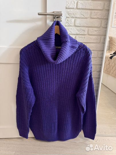 Свитер женский