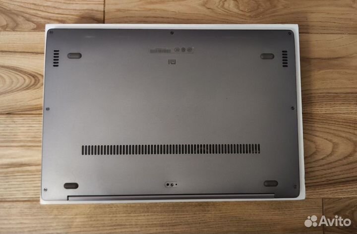 Ноутбук Xiaomi Mi Notebook Air 13.3 Core i5-8250U