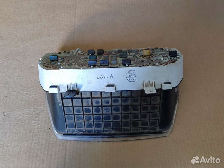 Панель приборов Mazda Efini MPV LV 1988-1999