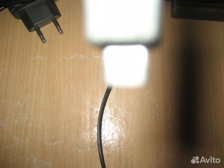 Зарядное устройство для телефона