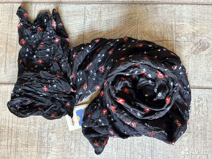 Женские шарфы и платки