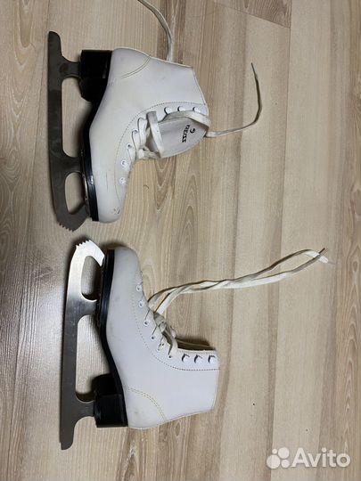 Коньки фигурные