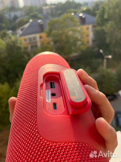 Колонка jbl charge 4