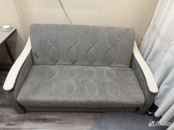 Продам диван