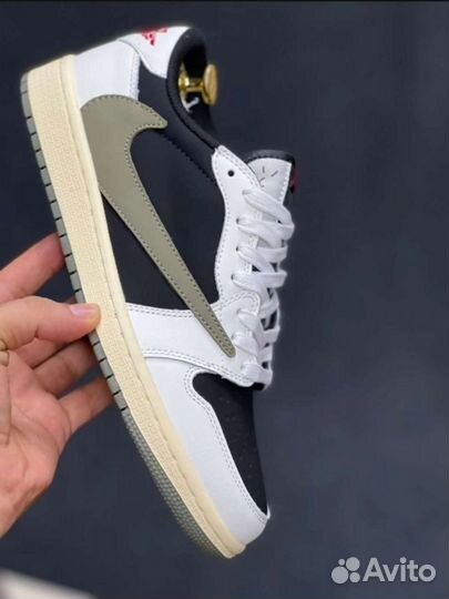 Nike Air Jordan 1 Low Travis Scott Olive