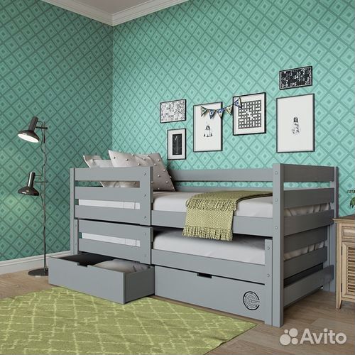 Кроватка из натурального дерева выдвижная для малы