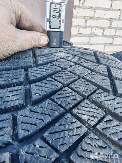 Pirelli Ice Zero FR 215/65 R17 103T