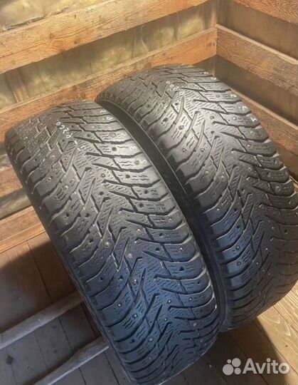 Nokian Tyres Hakkapeliitta 8 SUV 235/65 R17