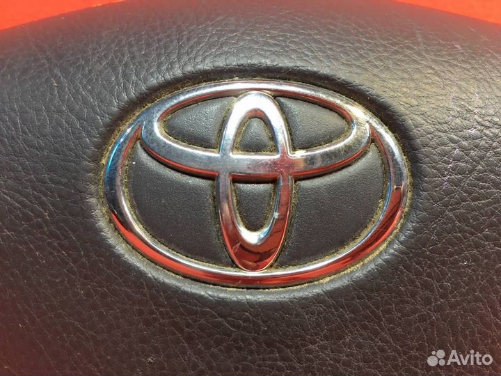 Подушка безопасности в руль Toyota Corolla Verso