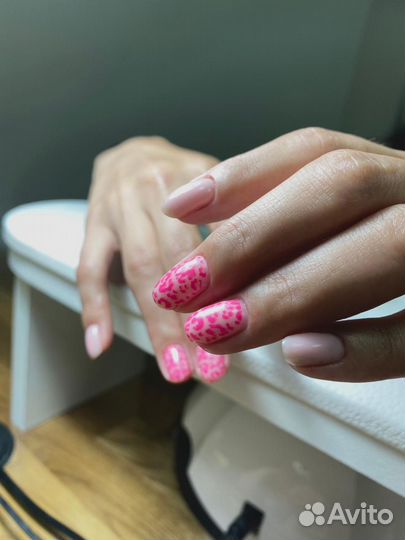 Модель маникюр