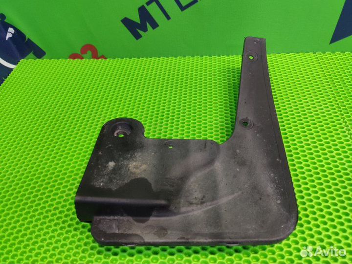 Брызговик передний левый Bmw X3 F25 N47D20C 2012