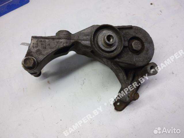 Кронштейн генератора Opel Corsa 897222554