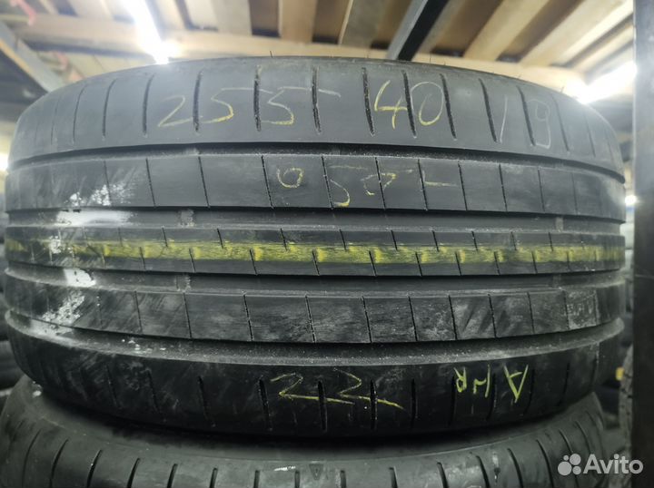 Dunlop SP Sport Maxx 060+ 255/40 R19