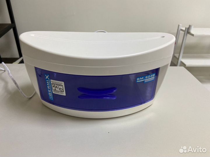 Ультрафиолетовый стерилизатор для инструментов