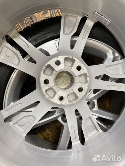 Оригинальные колеса на Audi RSQ3 \ Q3 R19