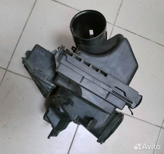 Корпус воздушного фильтра Nissan Teana J32 2.5