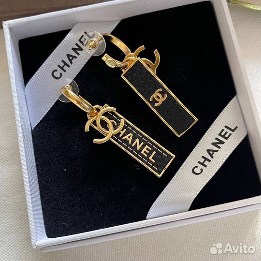 Украшение chanel