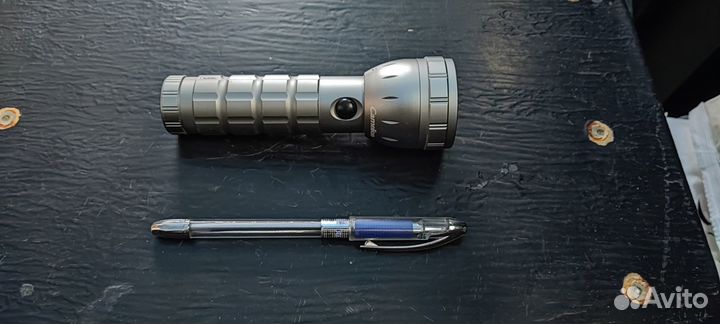 LED фонарь Camelion