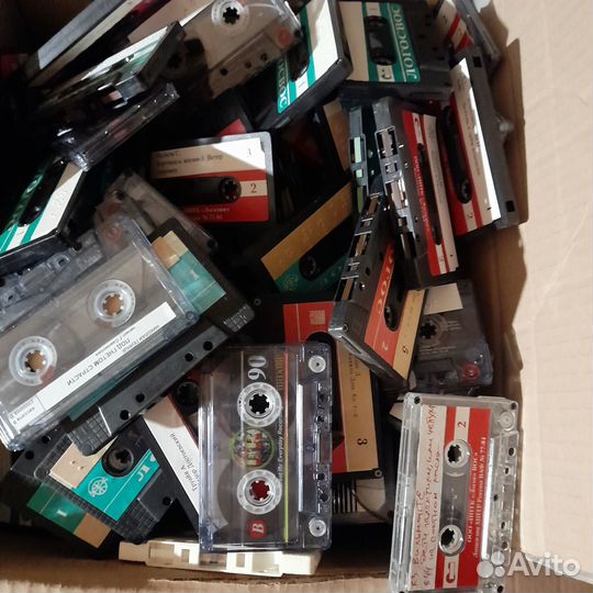 Аудиокассеты с записью