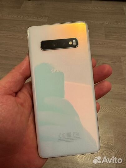 Samsung Galaxy S10+, 8/128 ГБ