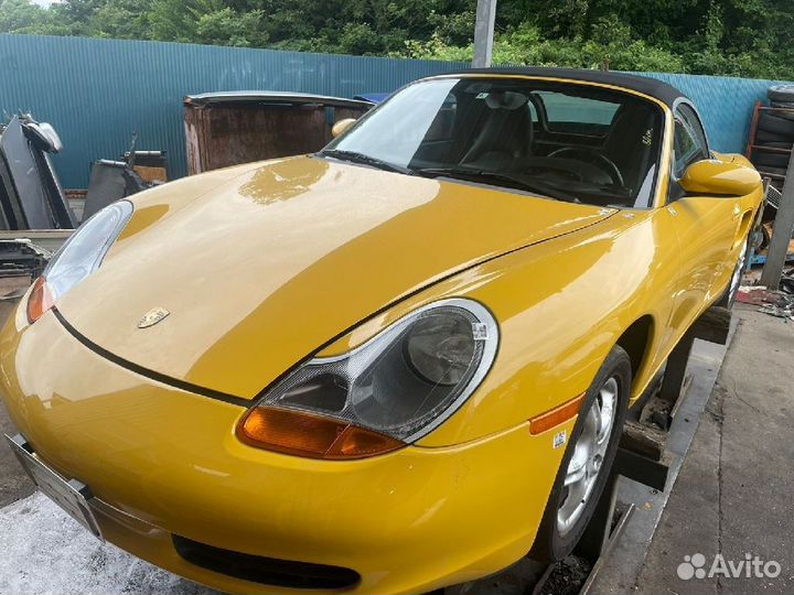 Крепление магнитофона на Porsche Boxster 986