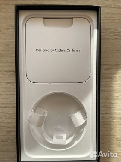 Коробка от iPhone 12 pro