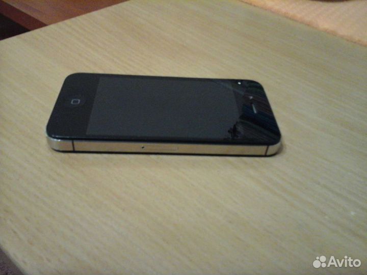 iPhone 4, 16 ГБ