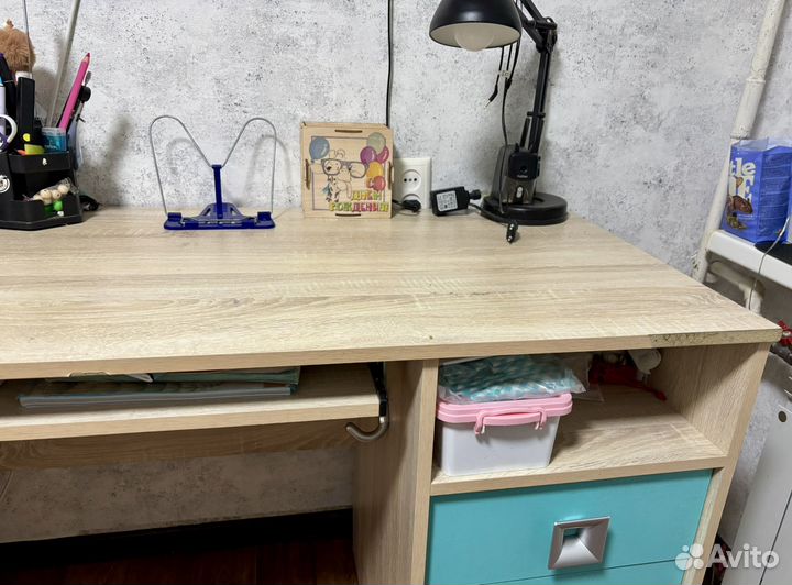 Письменный стол