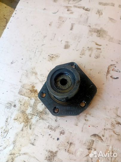 Кронштейн шестерни 4.2 bvj ауди а8 audi a8