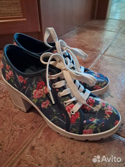 Ботинки женские 36 размер