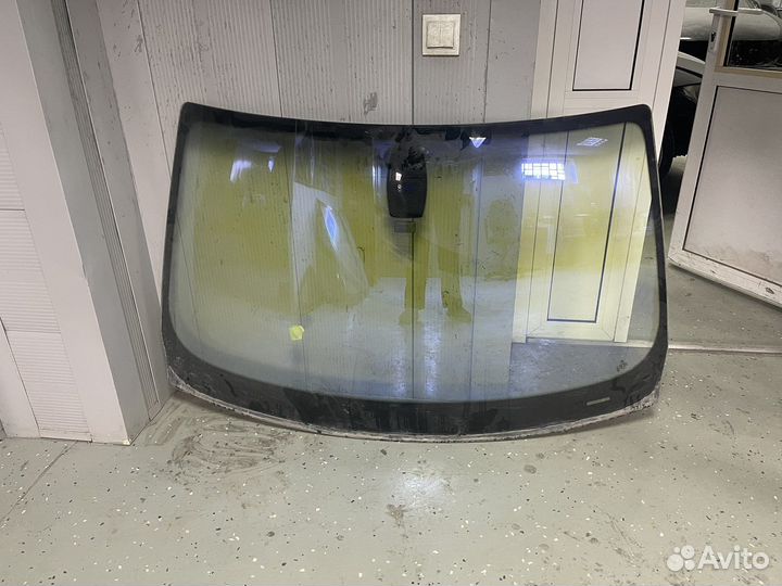 Лобовое стекло BMW E92