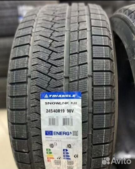 Triangle PL02 245/40 R19 98V