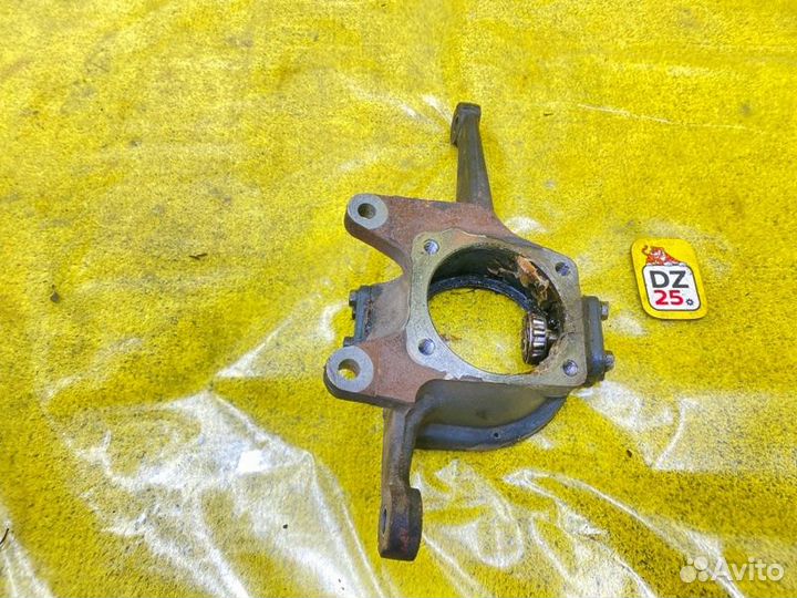 Поворотный кулак передний левый Suzuki Jimny 145381