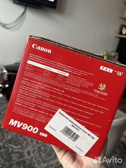 Цифровая видеокамера canon mv900