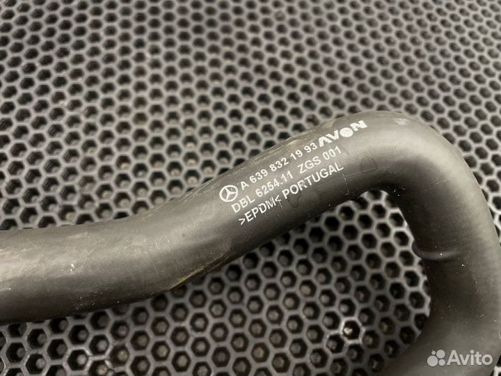 Патрубки охлаждения Mercedes-Benz V-Class W639