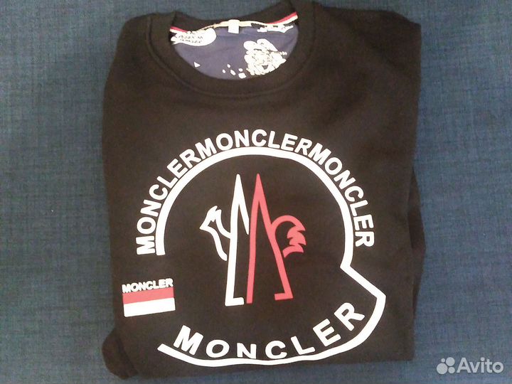 Moncler свитшот 52