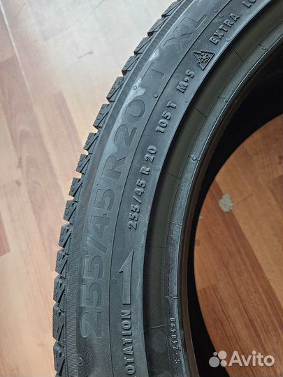 Continental ContiVikingContact 7 255/45 R20 105T