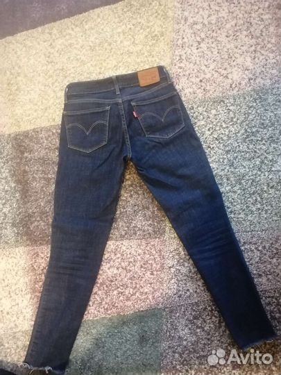 Джинсы levis