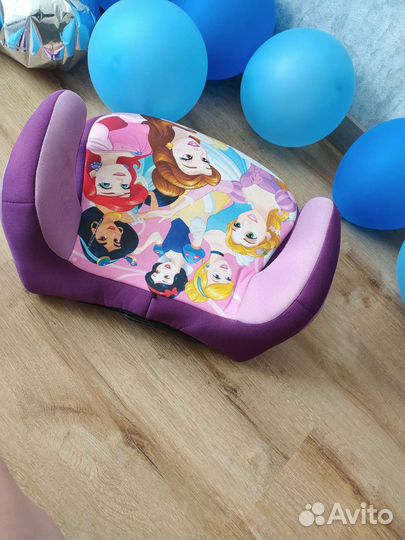 Детский бустер автомобильный