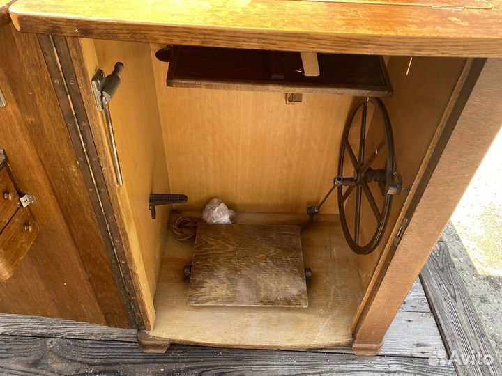 Швейная машинка Altenburg