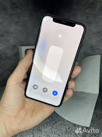 iPhone Xs, 64 ГБ