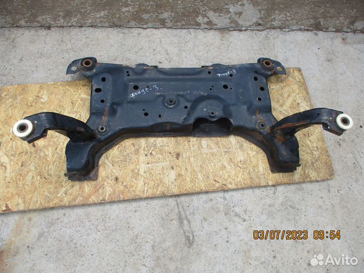 Подрамник двигателя передний Форд Фокус 3